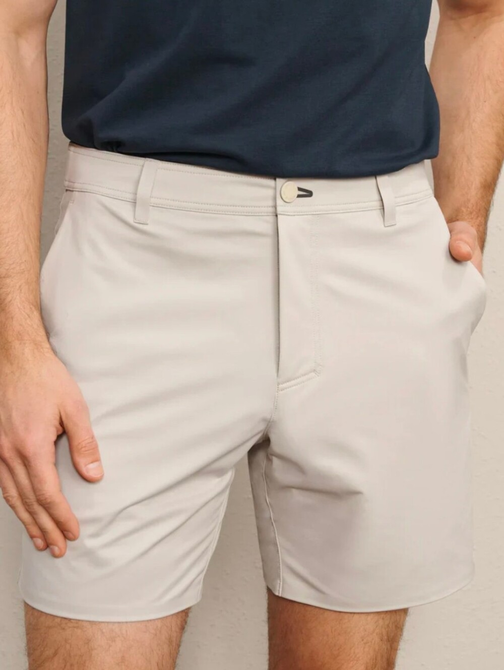 NWT Rhone Commuter Flyweight Shorts Size 34x7" in Stone Gray Light Khaki